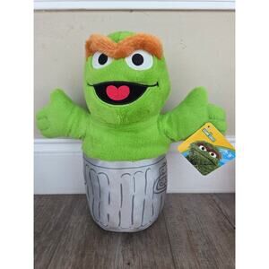 Sesame Street Oscar the Grouch Plush in Trash Can Just Play New‎ With Tags NWT